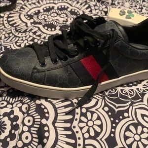 Gucci shoes